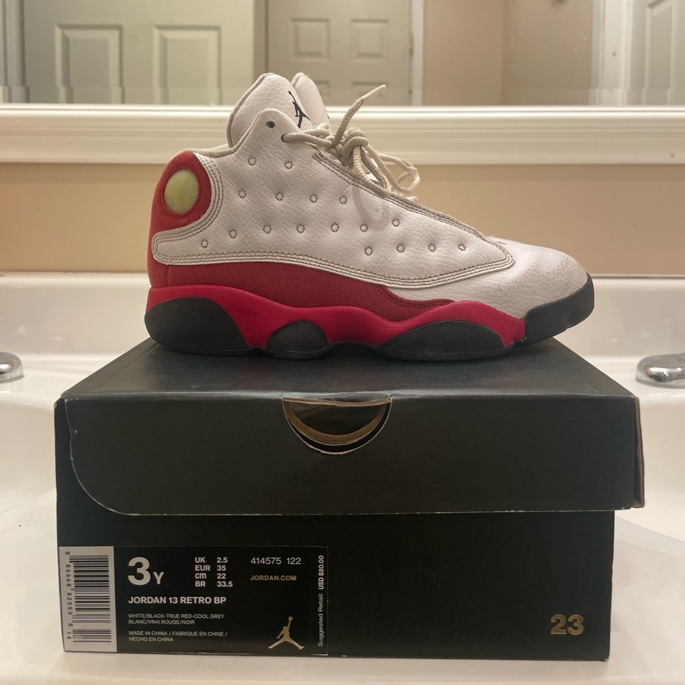 Air Jordan Retro XIII OG Chicago Size 3Y (PS)